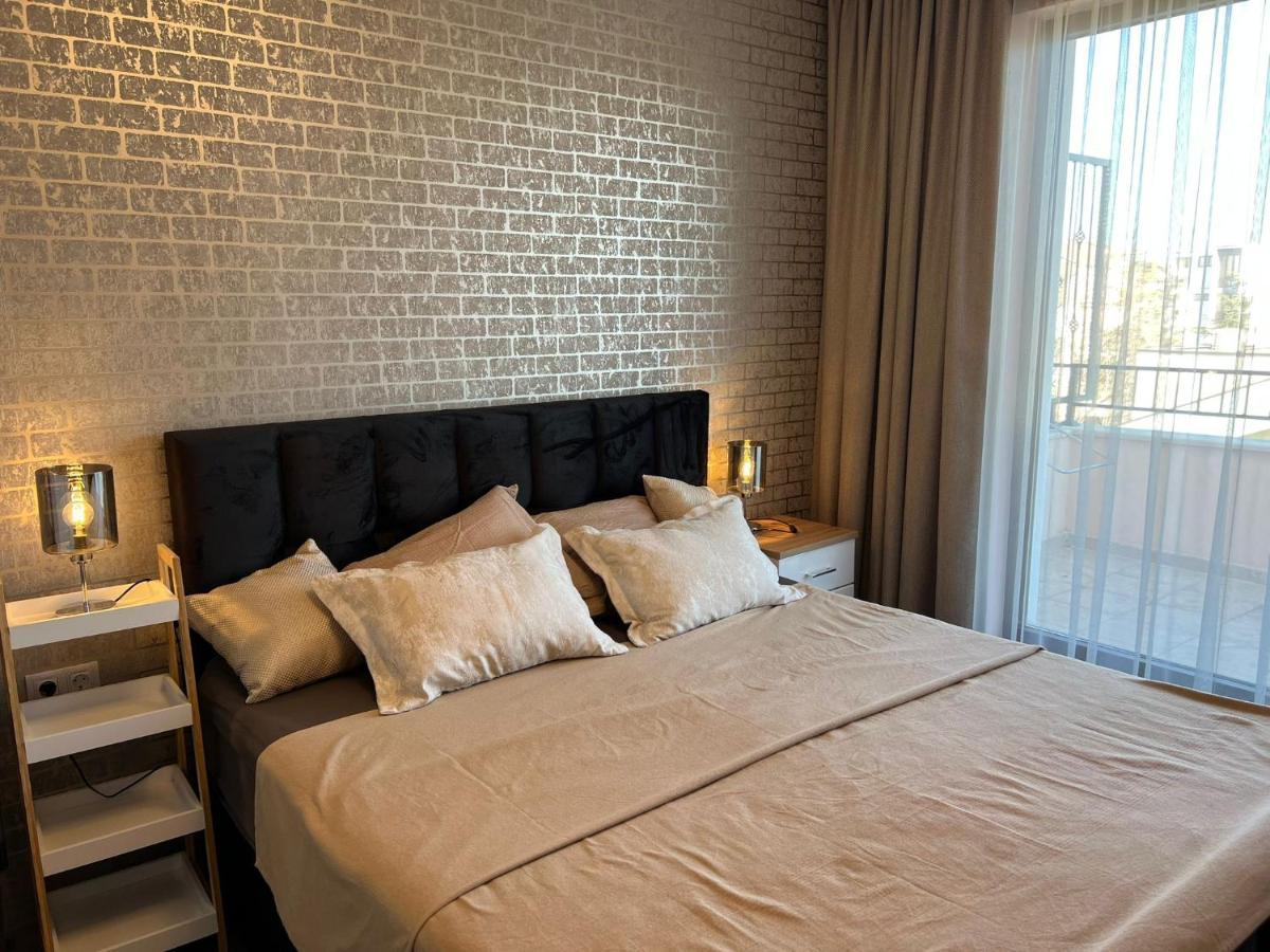Luxury Penthouse Apartments At Valencia Gardens Burgas City Exterior foto