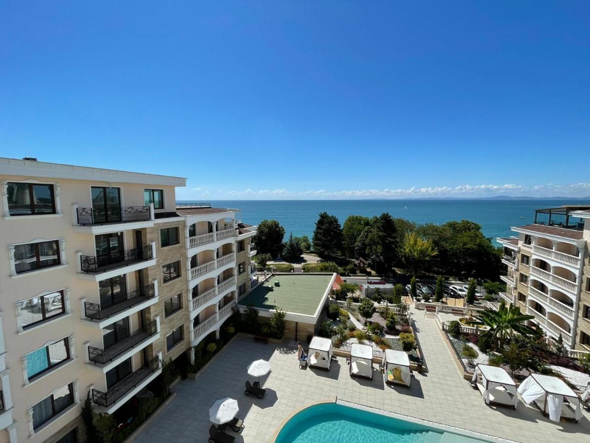 Luxury Penthouse Apartments At Valencia Gardens Burgas City Exterior foto