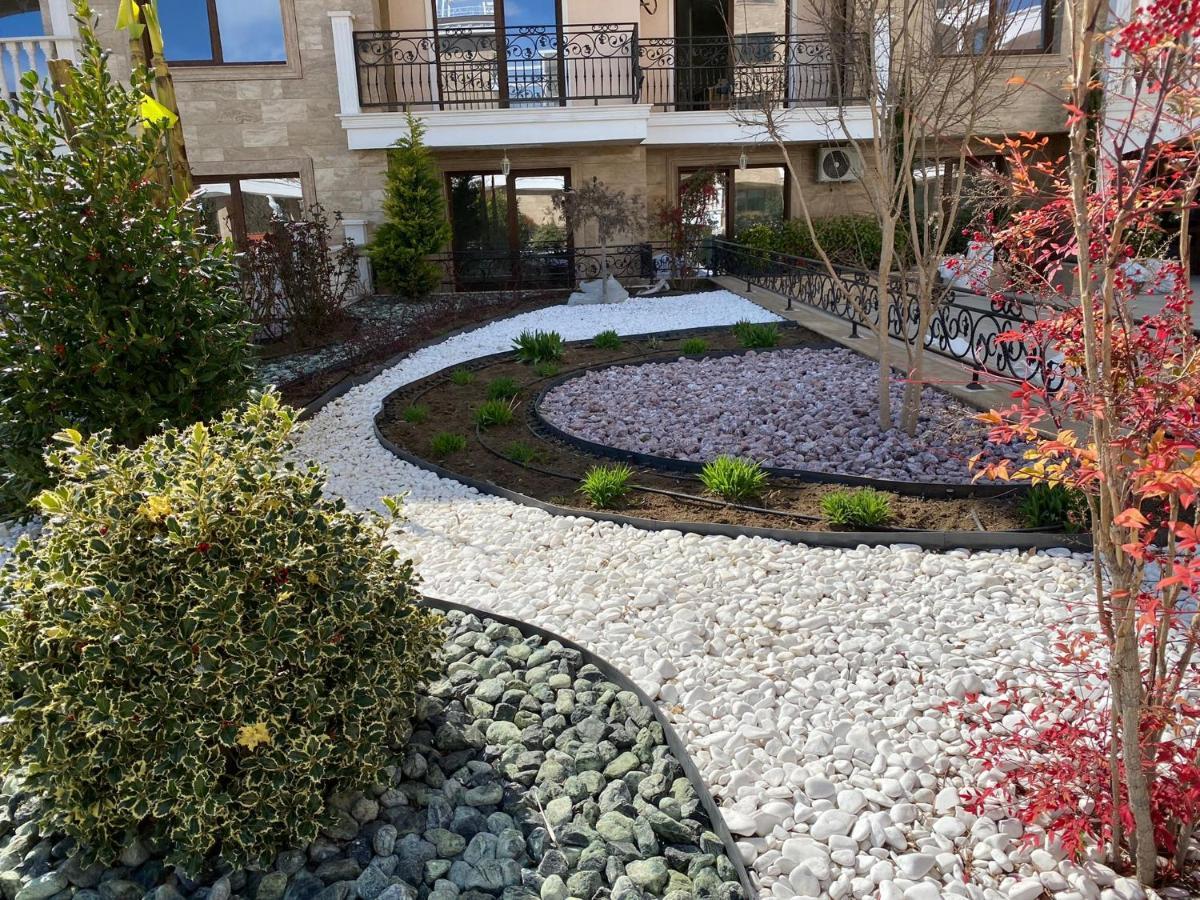 Luxury Penthouse Apartments At Valencia Gardens Burgas City Exterior foto